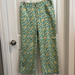 JH Collectibles size 6 capris